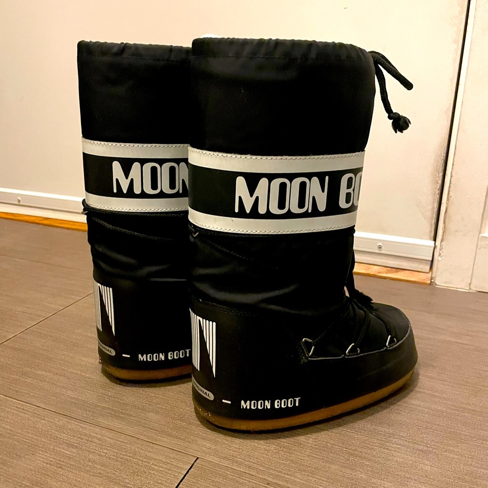 Moon Boots the original